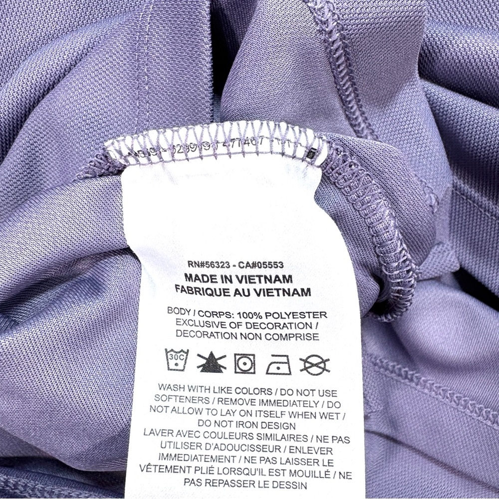 NWT Women's Nike Dri-Fit Size XS 4 Button fitted design Purple Polo Golf Shirt - Picture 6 of 6